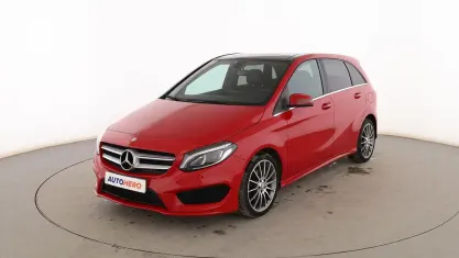 Usado Mercedes B200 AMG line 135 CV (99 kW) 2016 Rojo Monovolumen