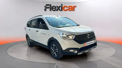 Usado Dacia Lodgy Comfort 116 CV (85 kW) 2021 Monovolumen
