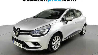 Usado Renault Clio IV Zen 90 CV (66 kW) 2019 Gris plata Utilitario