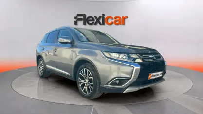 Usado Mitsubishi Outlander Motion 150 CV (110 kW) 2017 Gris SUV