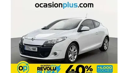 Usado Renault Mégane III Dynamique 110 CV (80 kW) 2012 Blanco Coupe