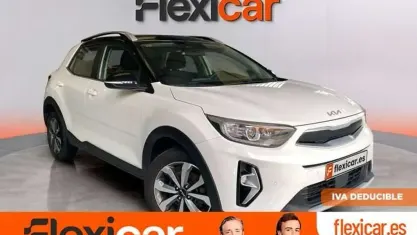 Usado Kia Stonic 101 HP (74 kW) 2021 Branco SUV