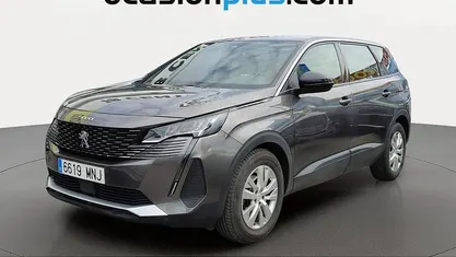 Usado Peugeot 5008 Active 136 CV (100 kW) 2024 Gris plata SUV