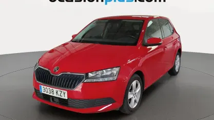 Usado Skoda Fabia 75 CV (55 kW) 2019 Rojo Utilitario