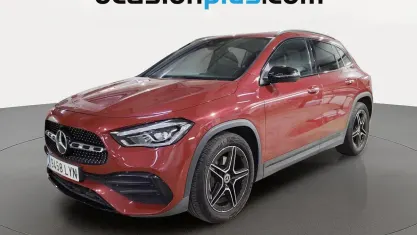Usado Mercedes GLA200 AMG 163 CV (119 kW) 2022 Rojo SUV