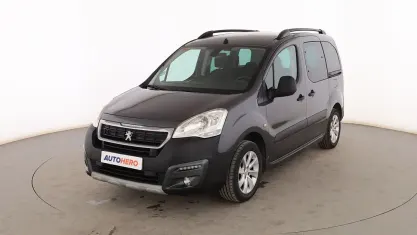 Usado Peugeot Partner Outdoor 100 CV (73 kW) 2017 Gris Monovolumen