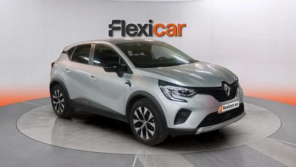 Używany Renault Captur Evolution 145 KM (106 kW) 2023 Szary SUV