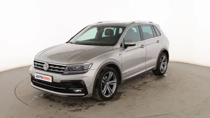 Usado VW Tiguan Sportline 150 CV (110 kW) 2018 Gris SUV