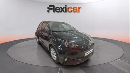 Usado Toyota Yaris Hybrid Active 116 CV (85 kW) 2021 Utilitario
