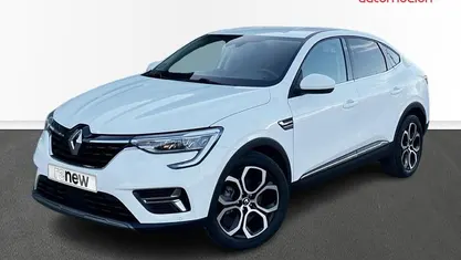 Usado Renault Arkana Zen 145 CV (106 kW) 2022 Blanco SUV