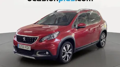Usado Peugeot 2008 Allure 131 CV (96 kW) 2017 Rojo SUV