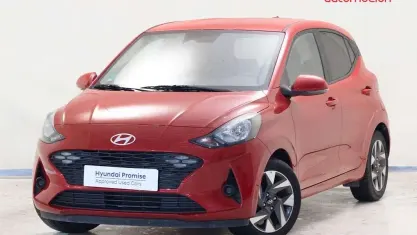 Usado Hyundai i10 64 CV (47 kW) 2025 Rojo Utilitario