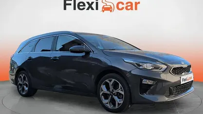 Usado Kia Ceed 136 CV (100 kW) 2021 Gris Utilitario