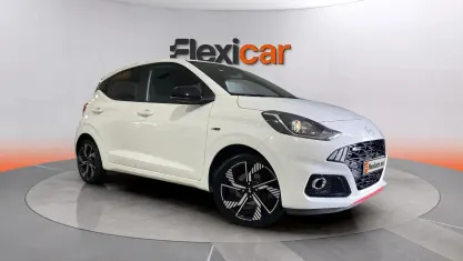 Usado Hyundai i10 N Line 91 CV (66 kW) 2024 Blanco Utilitario