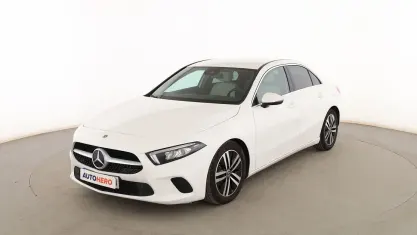 Usado Mercedes A180 Progressive 136 CV (100 kW) 2022 Blanco Berlina