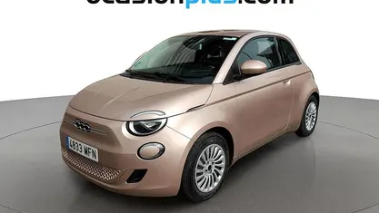 Usado Fiat 500e 86 kW (118 CV) 2023 Rosa Utilitario
