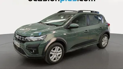 Usado Dacia Sandero Expression 91 CV (66 kW) 2024 Verde Utilitario