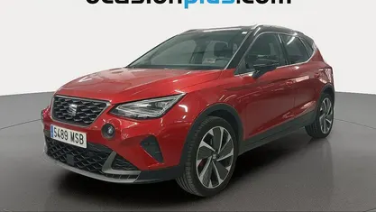 Usado Seat Arona FR 150 CV (110 kW) 2024 Rojo SUV