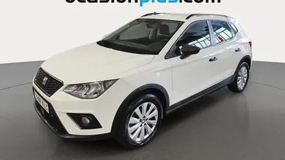 Usado Seat Arona Reference 95 CV (69 kW) 2018 Blanco SUV