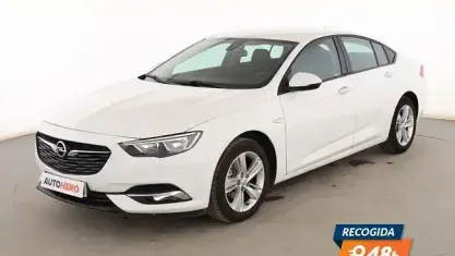 Usado Opel Insignia Selective 136 CV (100 kW) 2017 Blanco Berlina