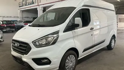 Usado Ford Transit Custom Trend 170 CV (125 kW) 2022 Blanco Van