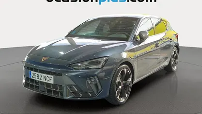 Usado Cupra Leon 204 CV (150 kW) 2025 Gris Utilitario