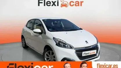 Usado Peugeot 208 Active 101 CV (74 kW) 2019 Blanco Utilitario