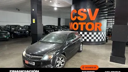 Negro Usado 2005 Opel Astra GTC Enjoy Utilitario | 1750 € (Precio justo)