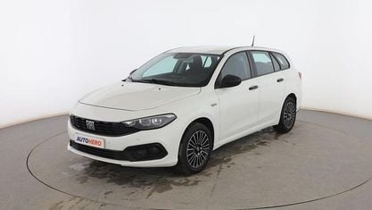 Usado Fiat Tipo Cross 131 CV (96 kW) 2024 Blanco Familiar