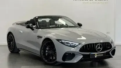 Usado Mercedes SL43 AMG AMG 381 CV (280 kW) 2022 Gris / plata Descapotable