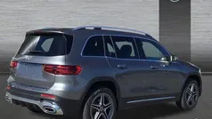 Gris Nuevo 2025 Mercedes GLB200 SUV | 49.900 € (Precio justo)