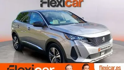 Usado Peugeot 3008 Allure 131 CV (96 kW) 2023 Gris SUV