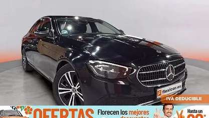 Usado Mercedes E220 194 CV (142 kW) 2021 Negro Familiar
