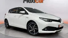 Blanco Usado 2018 Toyota Auris Hybrid Edition Berlina | 13.990 € (Precio justo)