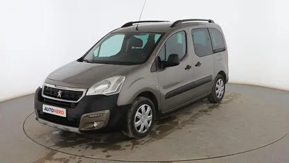 Plata Usado 2016 Peugeot Partner Outdoor Monovolumen | 12.999 € (Precio justo)
