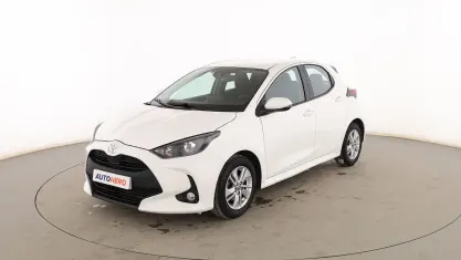 Usado Toyota Yaris Edition 125 CV (91 kW) 2022 Blanco Utilitario
