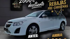 Blanco Usado 2012 Chevrolet Cruze LTZ Familiar | 4923 € (Buen precio)