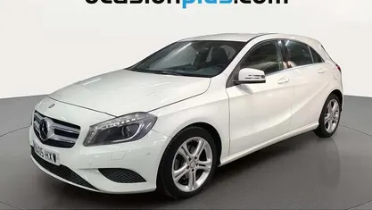 Usado Mercedes A200 Style 136 CV (100 kW) 2014 Blanco Utilitario