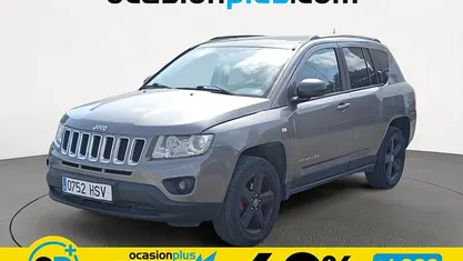 Usado Jeep Compass Limited 136 CV (100 kW) 2013 Gris SUV
