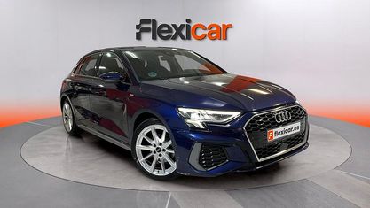Usado Audi A3 Premium 150 CV (110 kW) 2023 Azul Berlina
