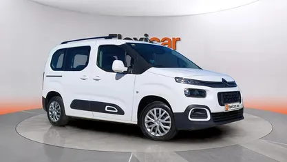 Usado Citroën Berlingo Feel 130 CV (95 kW) 2020 Blanco Monovolumen