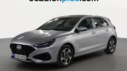 Usado Hyundai i30 97 CV (71 kW) 2025 Gris plata Utilitario