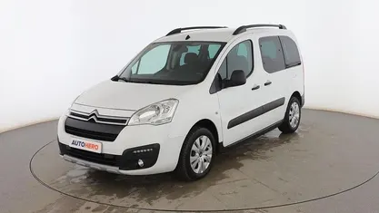 Usado Citroën Berlingo SELECTION 100 CV (73 kW) 2018 Blanco Monovolumen