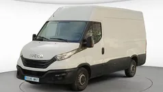 Blanco Usado 2023 Iveco Daily Berlina | 27.010 € (Buen precio)