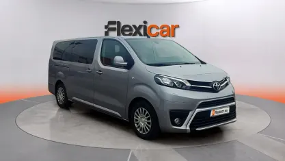 Usado Toyota Proace Verso Active 120 CV (88 kW) 2023 Gris Familiar