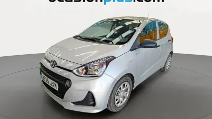 Usado Hyundai i10 67 CV (49 kW) 2017 Gris Utilitario