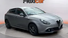 Gris Usado 2017 Alfa Romeo Giulietta Utilitario | 10.490 € (Precio justo)