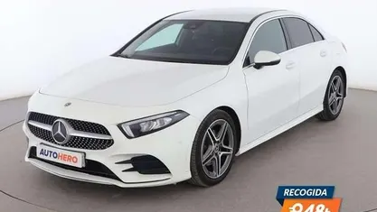 Blanco Usado 2019 Mercedes A180 AMG line Berlina | 20.099 € (Precio justo)