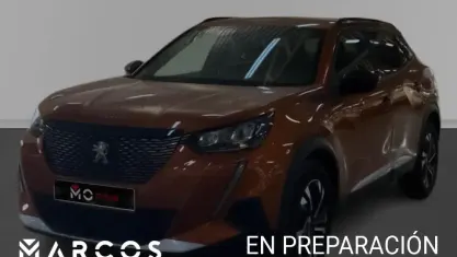 Usado Peugeot 2008 Allure 130 CV (95 kW) 2023 SUV