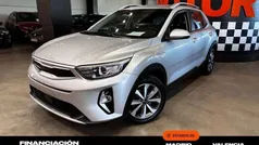 Gris Usado 2022 Kia Stonic Plus SUV | 15.850 € (Precio justo)
